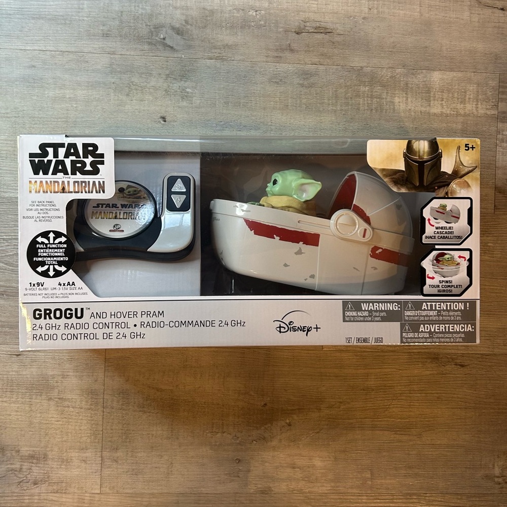 Star Wars The Mandalorian Grogu and Hover Pram Radio Control Disney Toy